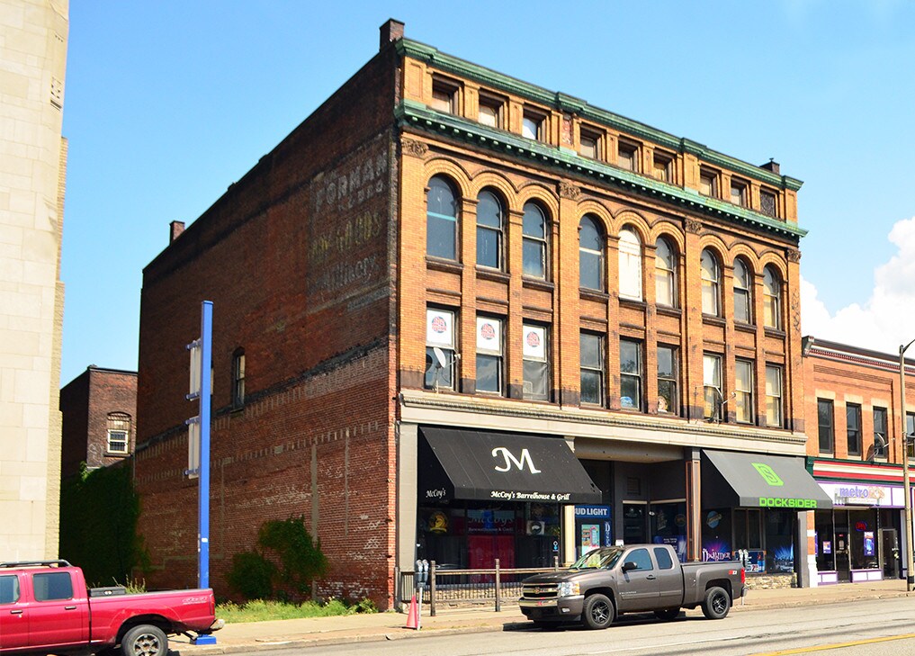 1013 State St, Erie, PA, 16501 Restaurant Property For Sale