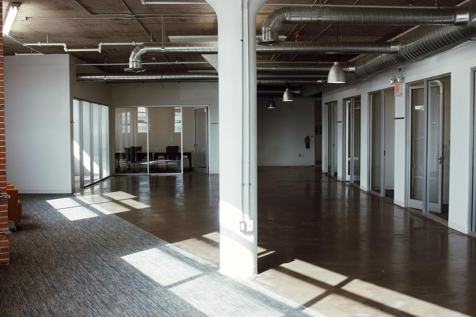 500 W Overland Ave, El Paso, TX for lease Interior Photo- Image 1 of 3