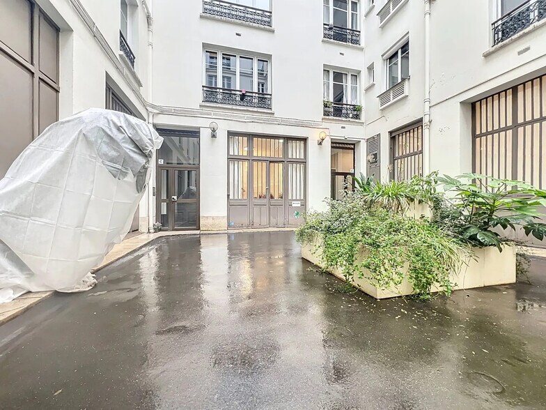 62 Rue Tiquetonne, Paris for sale - Building Photo - Image 2 of 15