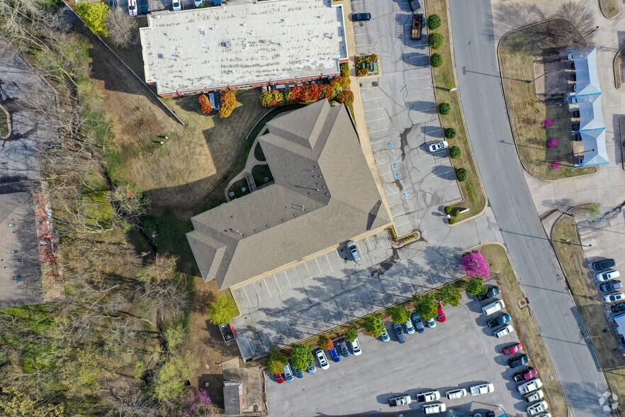 7718 E 91st St, Tulsa, OK for lease - Aerial - Image 2 of 6