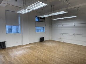 241 W 37th St, New York, NY for lease Interior Photo- Image 1 of 5