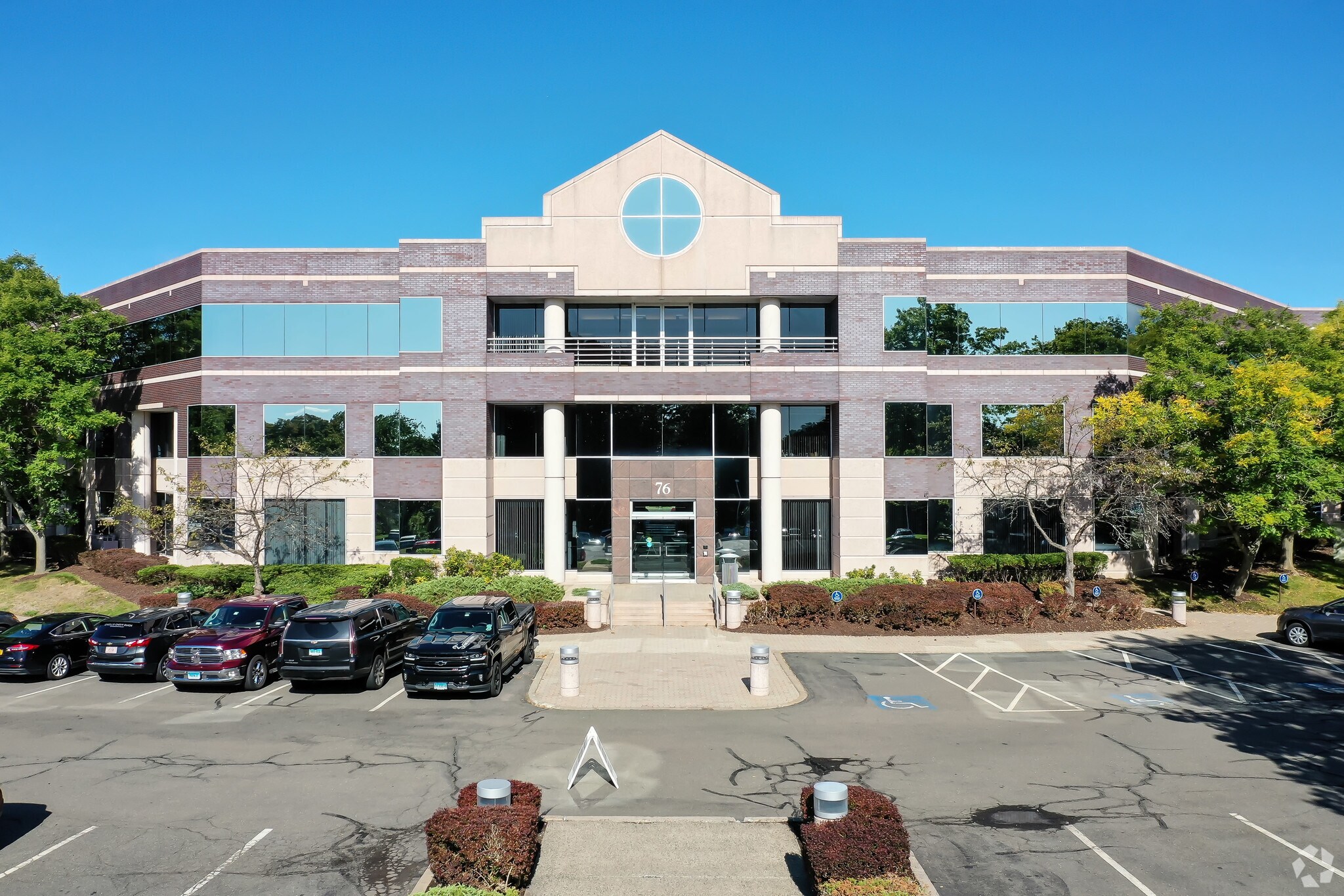76 Batterson Park Rd, Farmington, CT for lease Primary Photo- Image 1 of 11