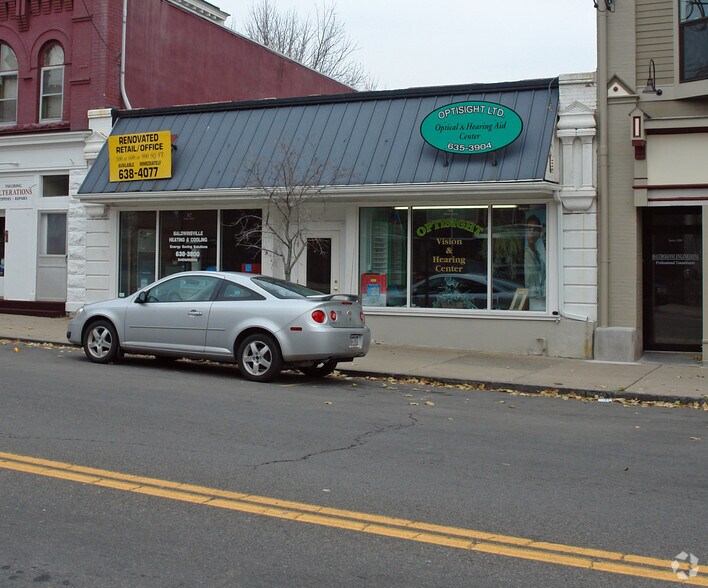 52 Oswego St, Baldwinsville, NY for sale - Primary Photo - Image 1 of 1