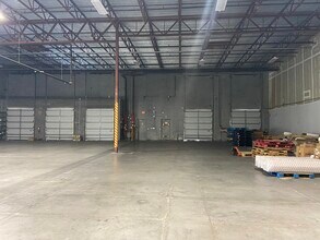 6881 Kingspointe Pky, Orlando, FL for lease Interior Photo- Image 1 of 18