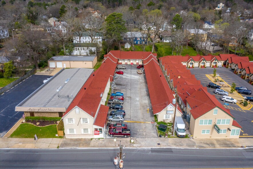 642 Ouachita Ave, Hot Springs National Park, AR for sale - Building Photo - Image 1 of 1