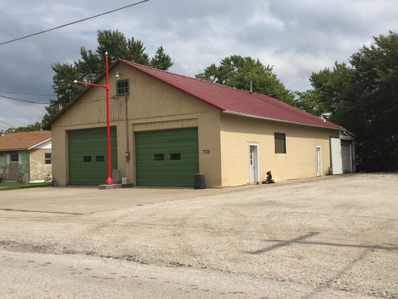 708 NW 3rd Ave, Aledo, IL for sale - Building Photo - Image 1 of 1