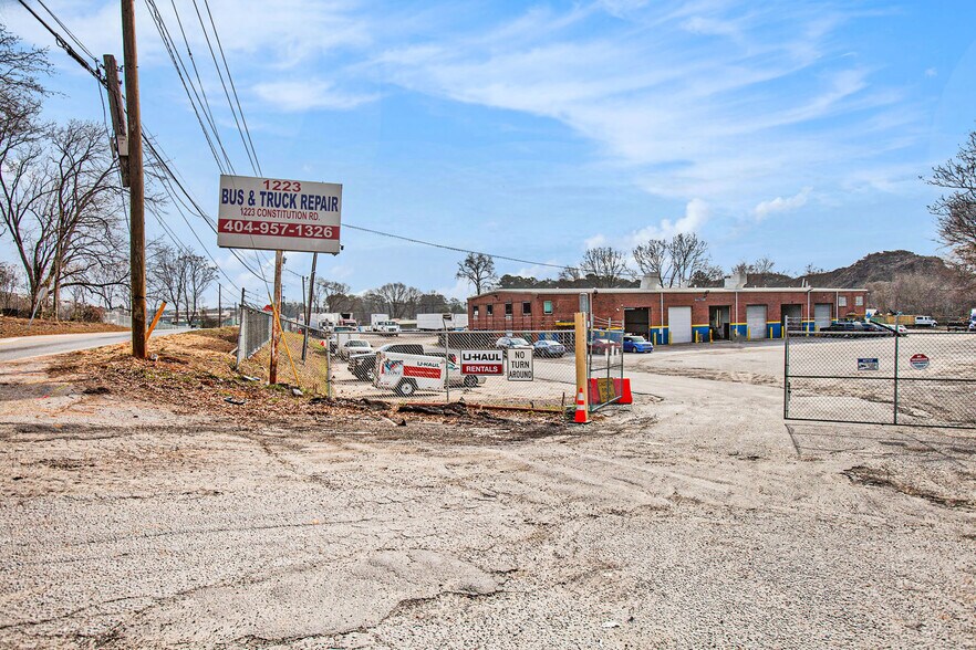 1223 Constitution Rd SE, Atlanta, GA for lease - Building Photo - Image 2 of 67