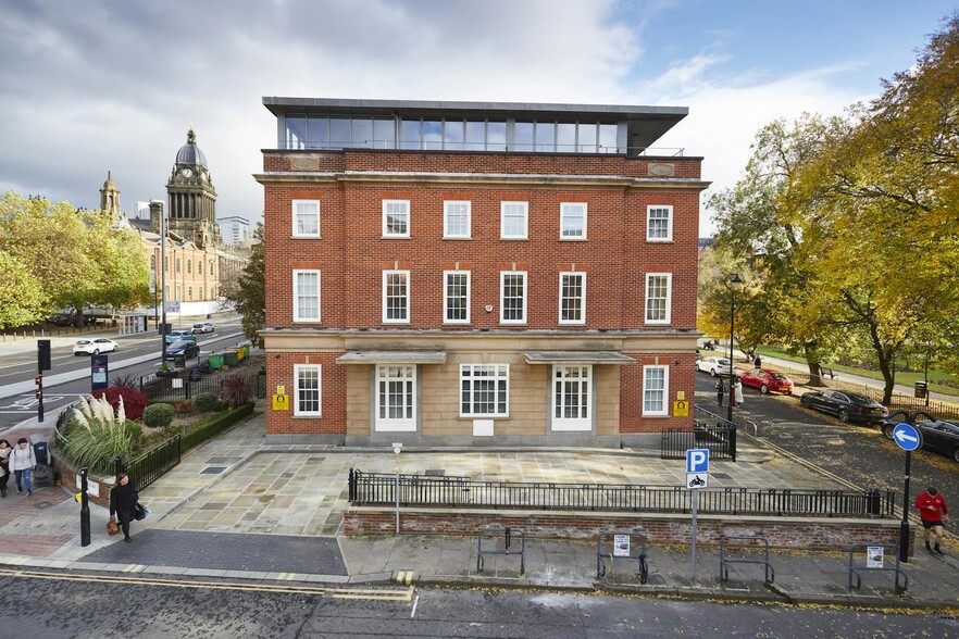 35 Park Sq N, Leeds for lease - Primary Photo - Image 1 of 3