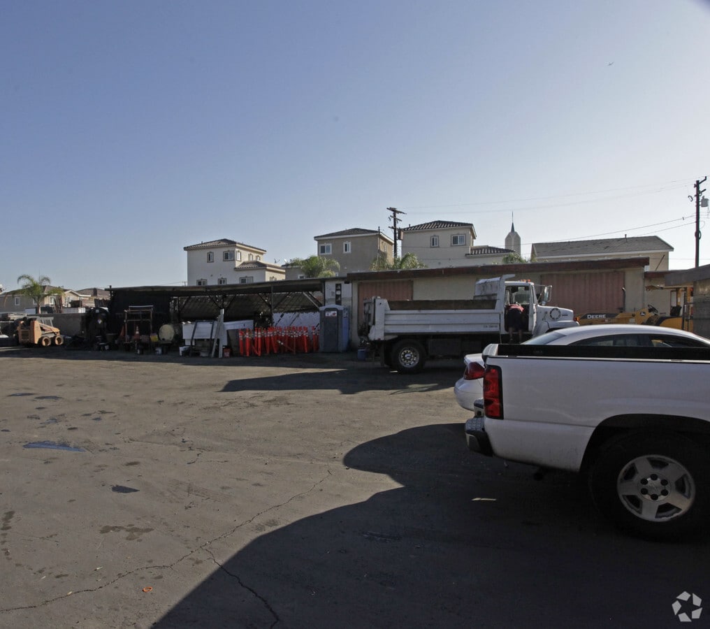 10645 Stanford Ave, Garden Grove, CA 92840