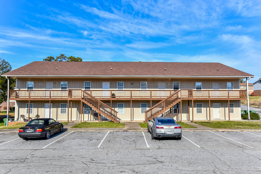 Cotton Ridge Apartments portfolio of 2 properties for sale on LoopNet.com - Building Photo - Image 1 of 6