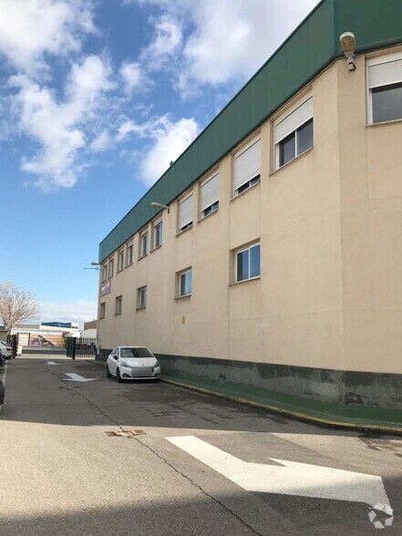 Calle Ciudad de Frías, 11, Madrid, Madrid for lease - Interior Photo - Image 1 of 1