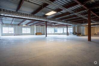 1825 E Highway 34, Newnan, GA for lease Interior Photo- Image 2 of 4