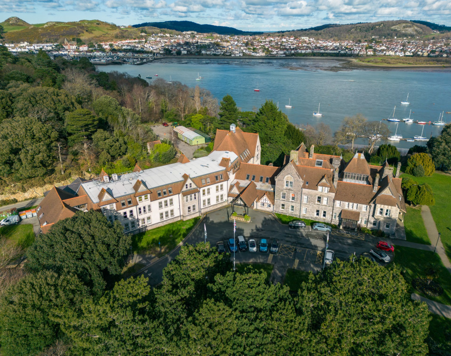 Bangor Rd, Conwy for sale Primary Photo- Image 1 of 2