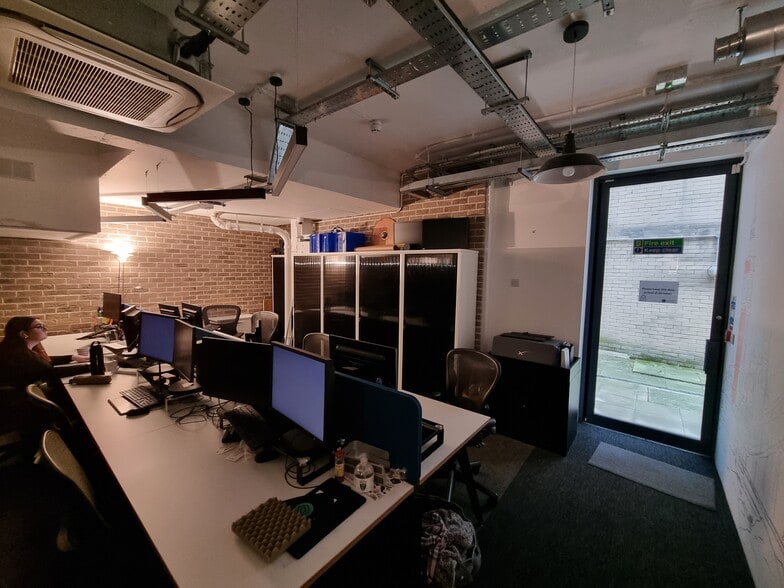 3-5 Vandon St, London for lease - Interior Photo - Image 3 of 5