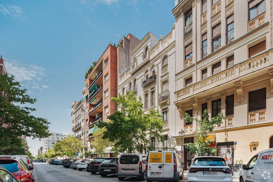 Calle de Núñez de Balboa, 93, Madrid, Madrid for lease - Building Photo - Image 2 of 5