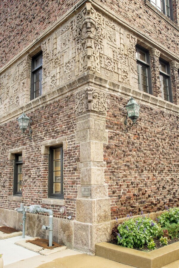 View Photo