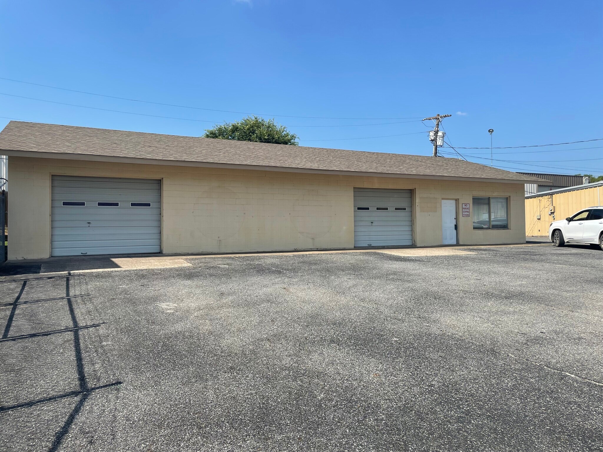 1611 N Center St, Bonham, TX for sale Building Photo- Image 1 of 1