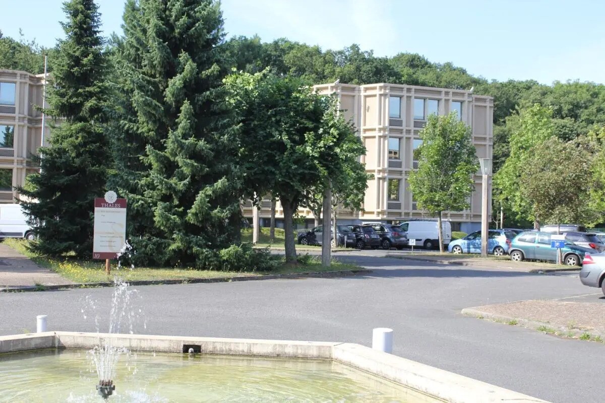 Route De L'orme Des Merisiers, Saint-Aubin for lease Building Photo- Image 1 of 7