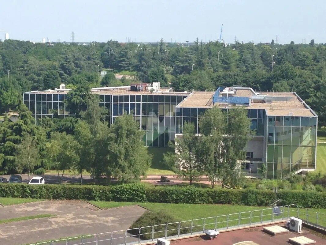 Flex in Évry-Courcouronnes for lease Building Photo- Image 1 of 13