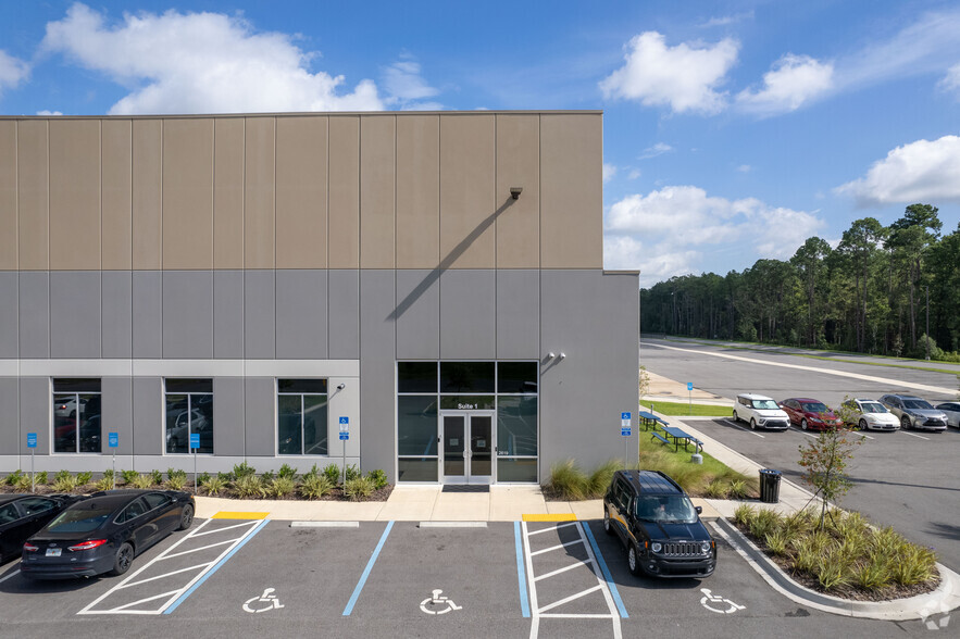 2619 Ignition Dr, Jacksonville, FL for lease - Building Photo - Image 2 of 5