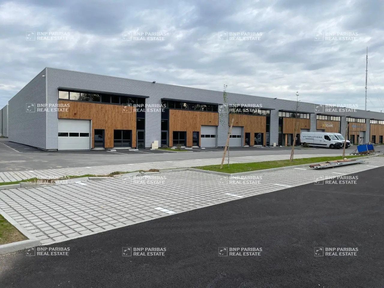 Flex in Basse-Goulaine for sale Building Photo- Image 1 of 7