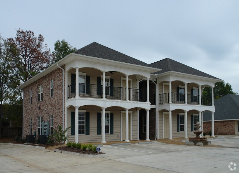 224 Avalon Cir, Brandon, MS 39047