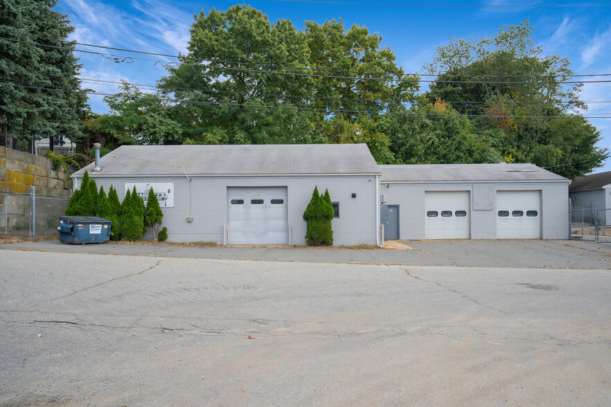 Macondray St portfolio of 3 properties for sale on LoopNet.com - Building Photo - Image 2 of 6