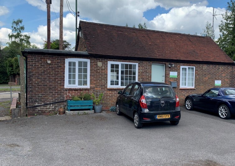 Hillbrow Rd, Liss, GU33 7RL