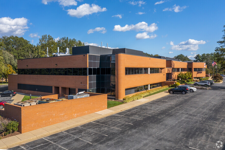 15601 Crabbs Branch Way, Rockville, MD for lease - Building Photo - Image 2 of 5