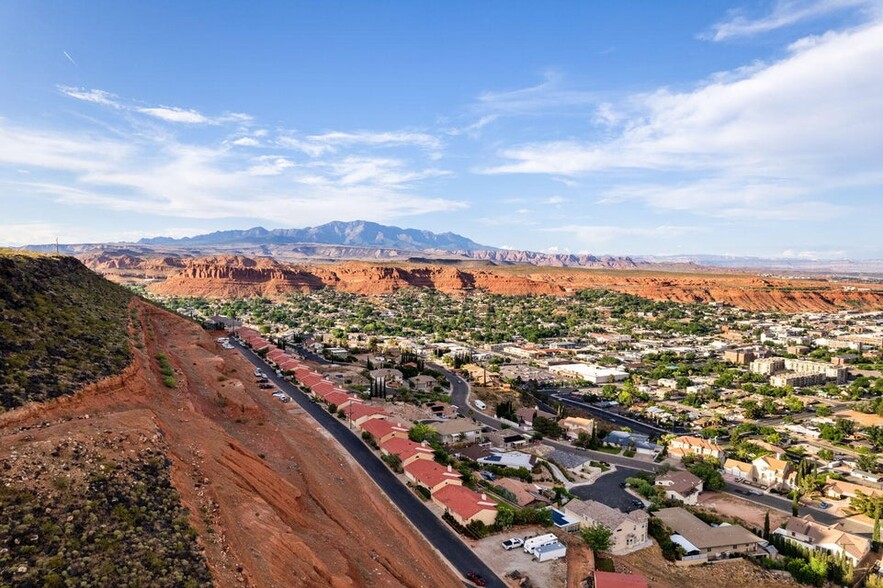 250 S Donlee Dr, St George, UT for sale - Primary Photo - Image 1 of 4