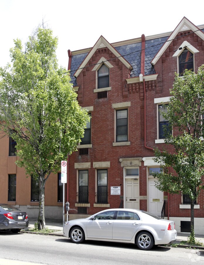 4418 Penn Ave, Pittsburgh, PA 15224