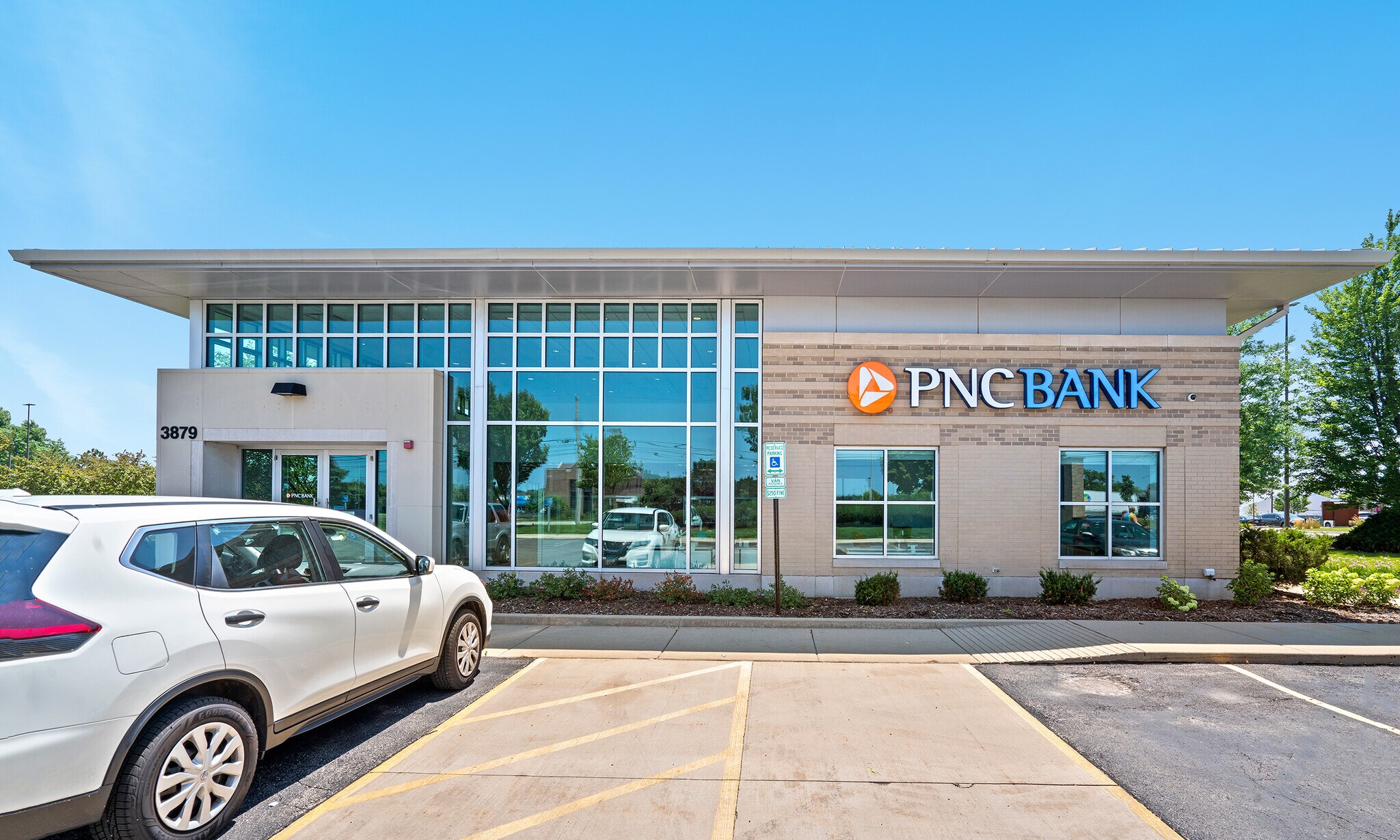 St Charles Bank St Charles Il 3879 E Main St, St Charles, IL 60174 - PNC Bank | LoopNet