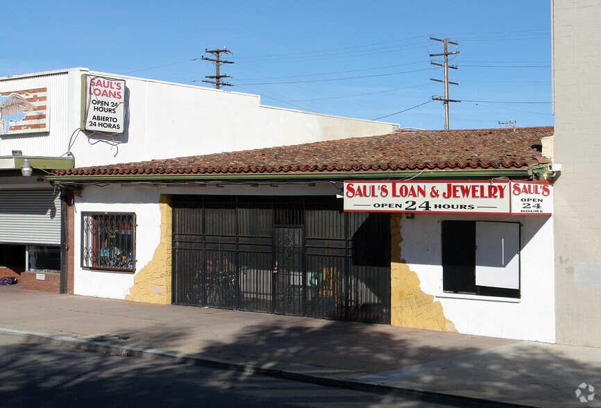 546 S Oxnard Blvd, Oxnard, CA for sale - Building Photo - Image 2 of 2