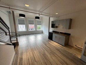 204-206 E 4th St, Loveland, CO for lease Interior Photo- Image 2 of 5