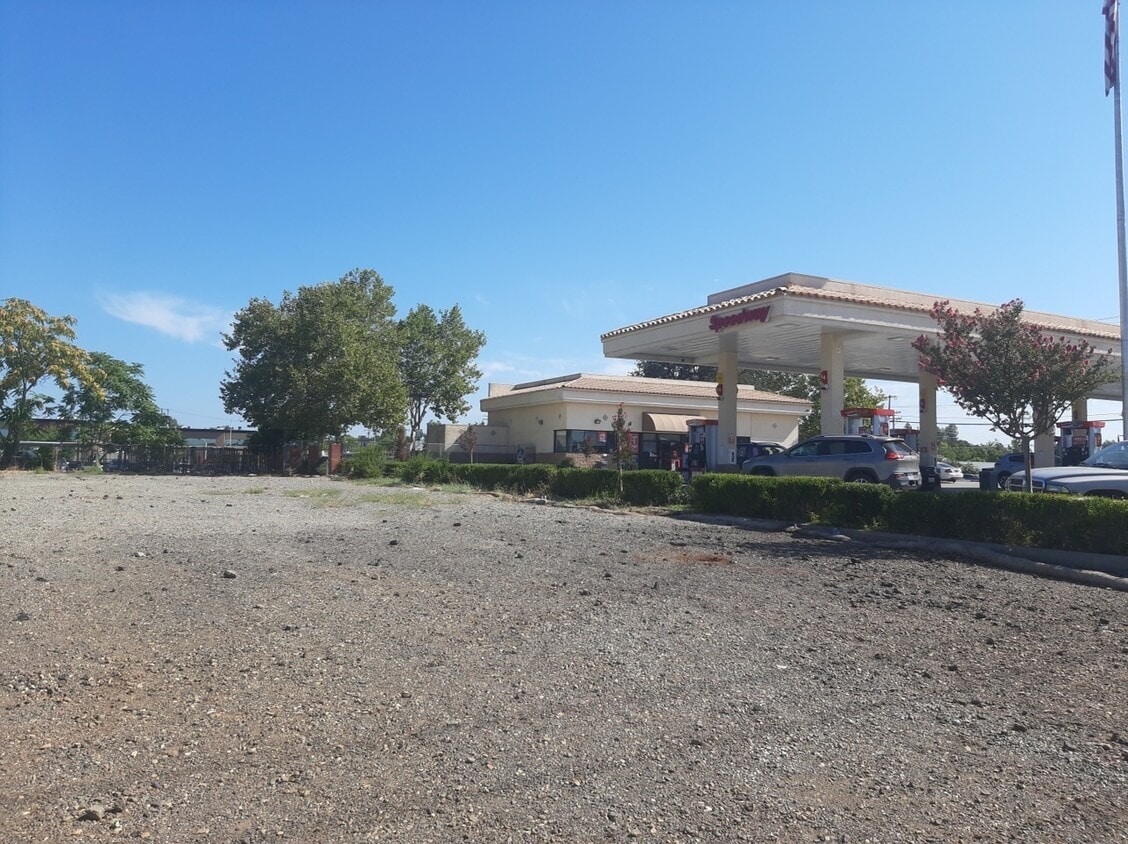 380 E Cypress Ave, Redding, CA 96002 Land for Sale