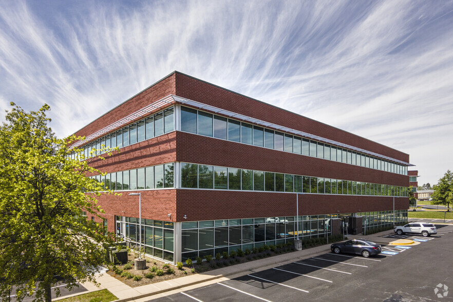 3800 Fettler Park Dr, Dumfries, VA for lease - Building Photo - Image 3 of 7