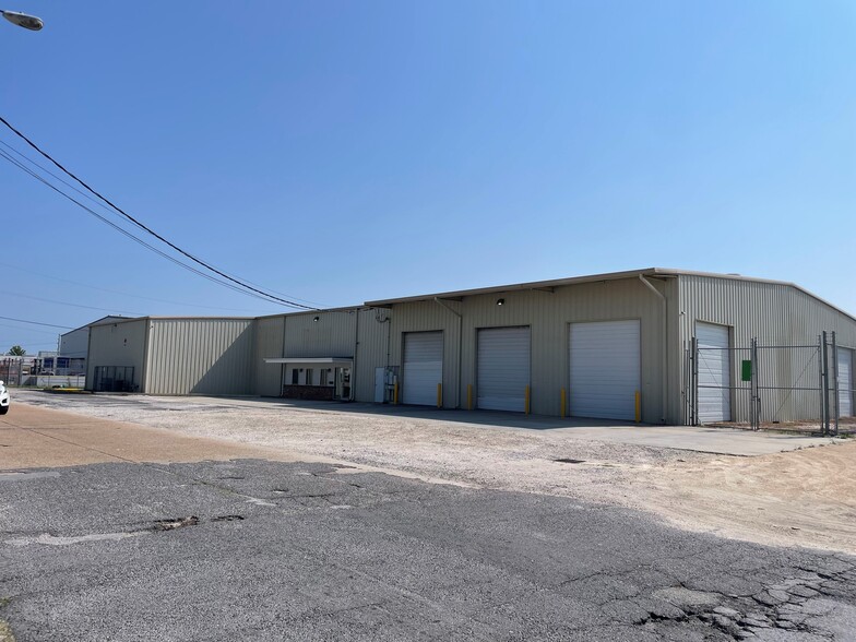 1235 Sams Ave, New Orleans, LA for lease - Building Photo - Image 1 of 9