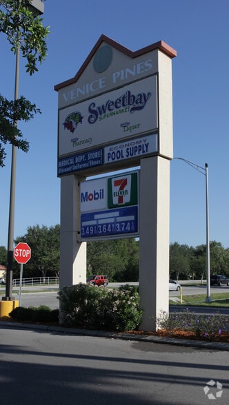 1168-1258 Jacaranda Blvd, Venice, FL for lease - Building Photo - Image 3 of 8