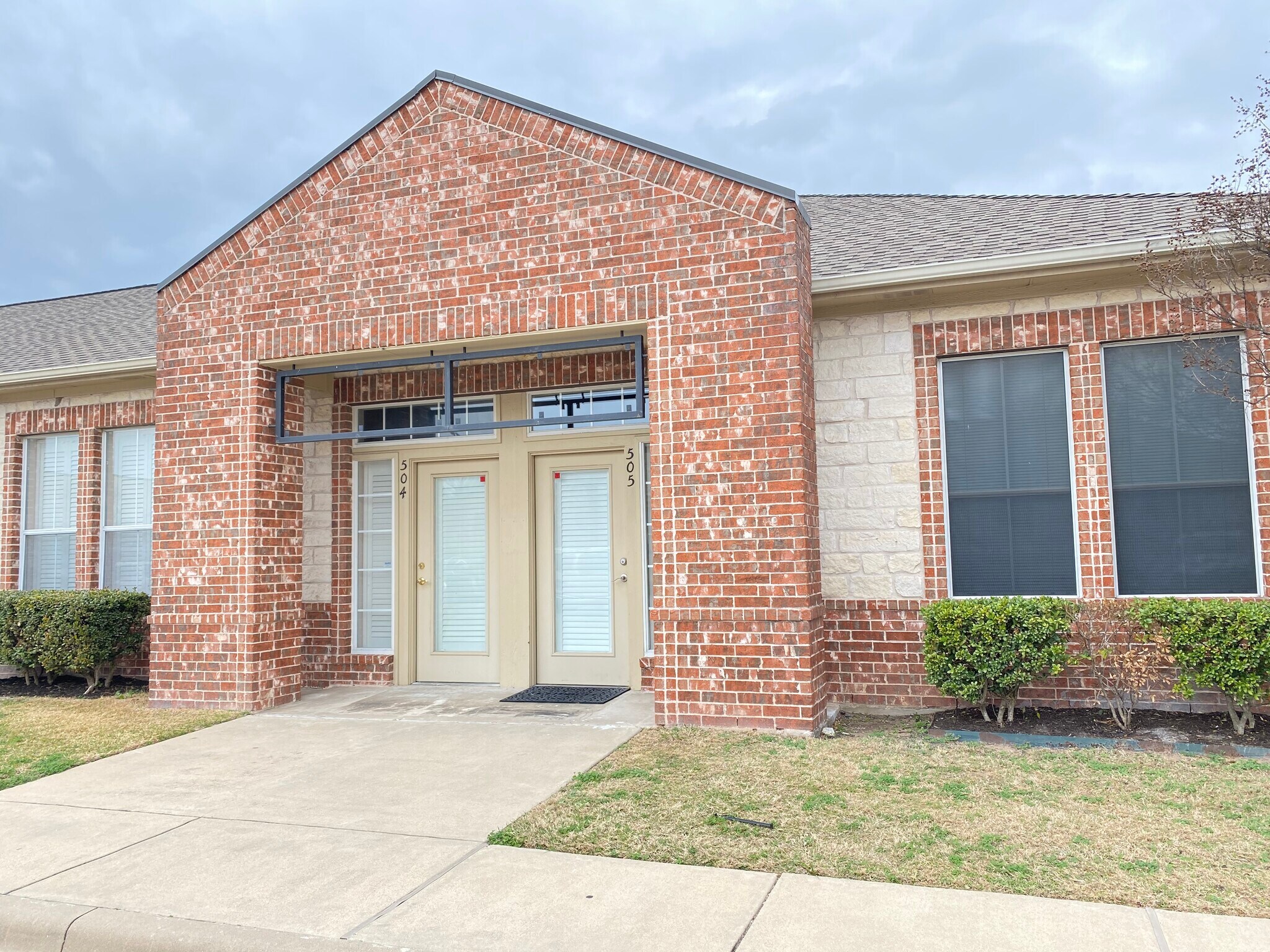 595 Round Rock West, Round Rock, TX for sale Building Photo- Image 1 of 1