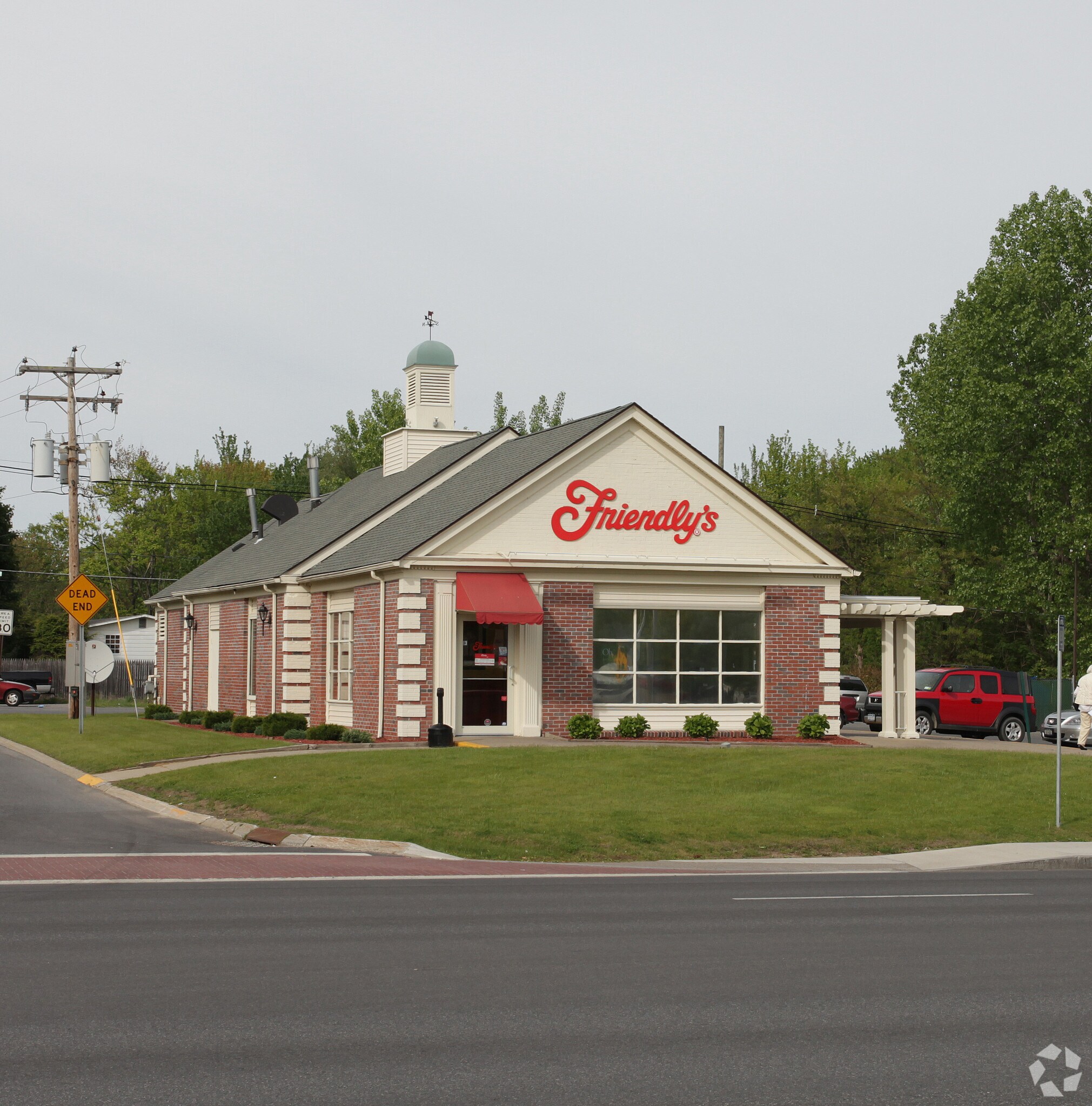 682 Upper Glen St, Glens Falls, NY for sale Primary Photo- Image 1 of 1