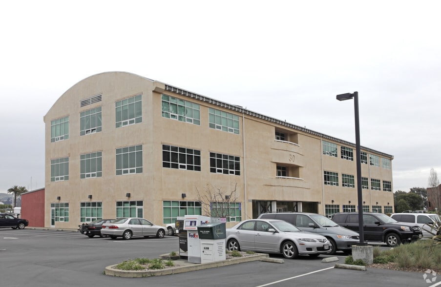 30 Liberty Ship Way, Sausalito, CA for lease - Primary Photo - Image 1 of 6