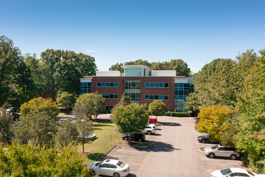 11837 Rock Landing Dr, Newport News, VA for lease - Building Photo - Image 2 of 7