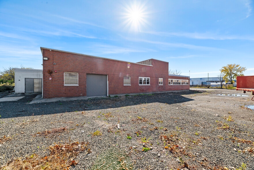 415 14th St, Carlstadt, NJ for lease - Building Photo - Image 3 of 9