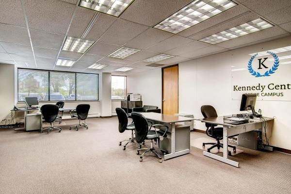 10200 E Girard Ave, Denver, CO for lease - Interior Photo - Image 2 of 8