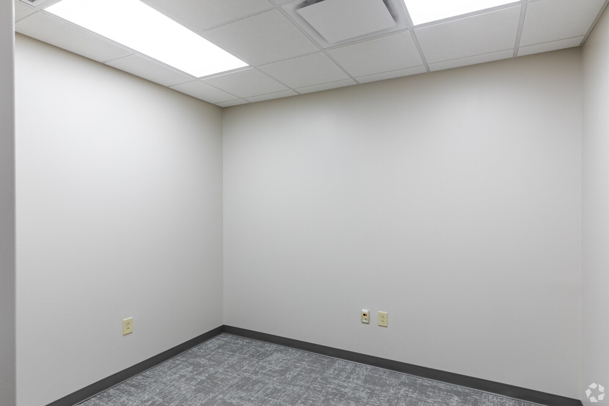 2357 Warm Springs Rd, Columbus, GA 31904 Midtown Office & Storage