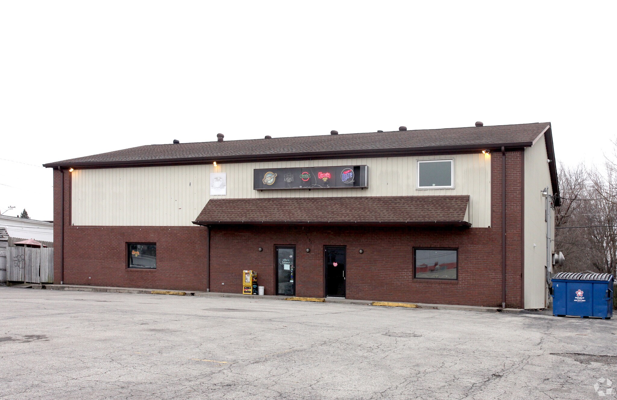 2131 E 71st St, Indianapolis, IN for sale Primary Photo- Image 1 of 1