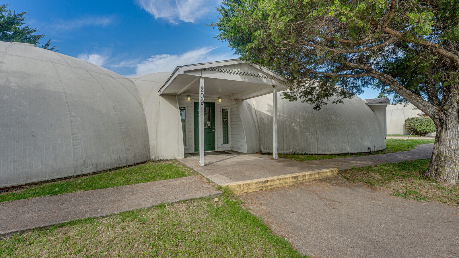 209 Dome Park Pl, Italy, TX 76651