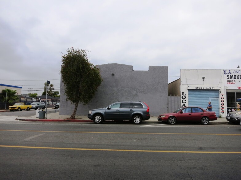 10950 S Main St, Los Angeles, CA for sale - Building Photo - Image 1 of 21