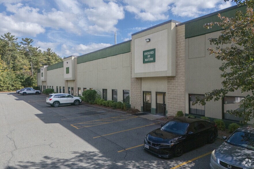 19 Walpole Park S, Walpole, MA for sale - Primary Photo - Image 1 of 1