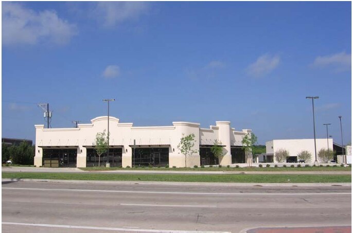 4000 W Pioneer Pky, Arlington, TX for sale Primary Photo- Image 1 of 1